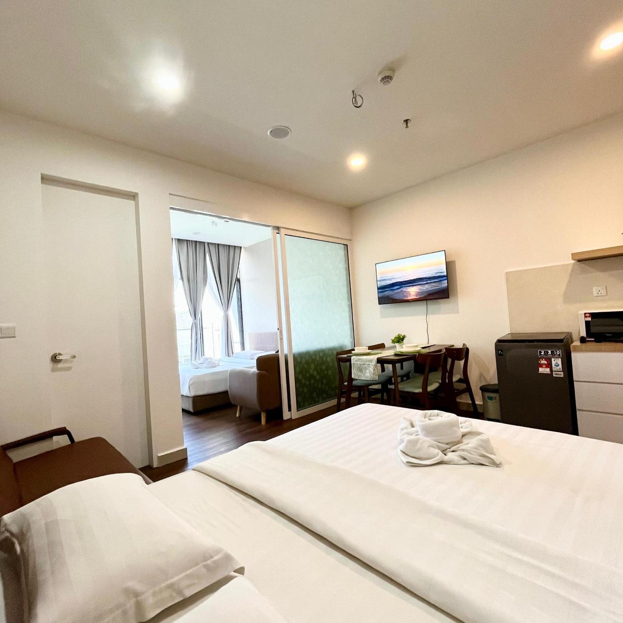Covesign Suite, The Shore Kota Kinabalu Bagian luar foto